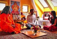 Swami Vishwachakradharananda: „Bez lásky k sobě nemůžeme milovat.“
