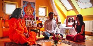 Swami Vishwachakradharananda: „Bez lásky k sobě nemůžeme milovat.“